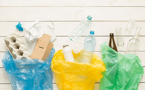 写真:ごみとごみ袋